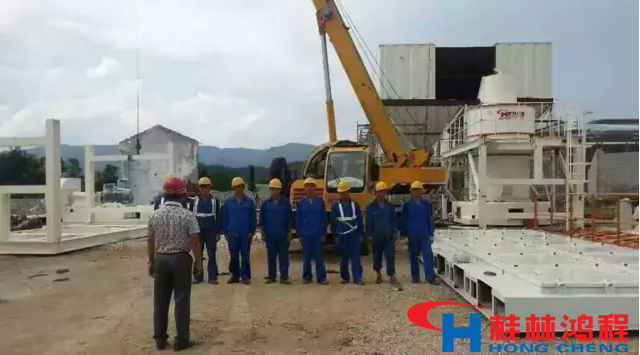 大型磨粉机 安装 立磨安装 立式磨粉机 桂林鸿程