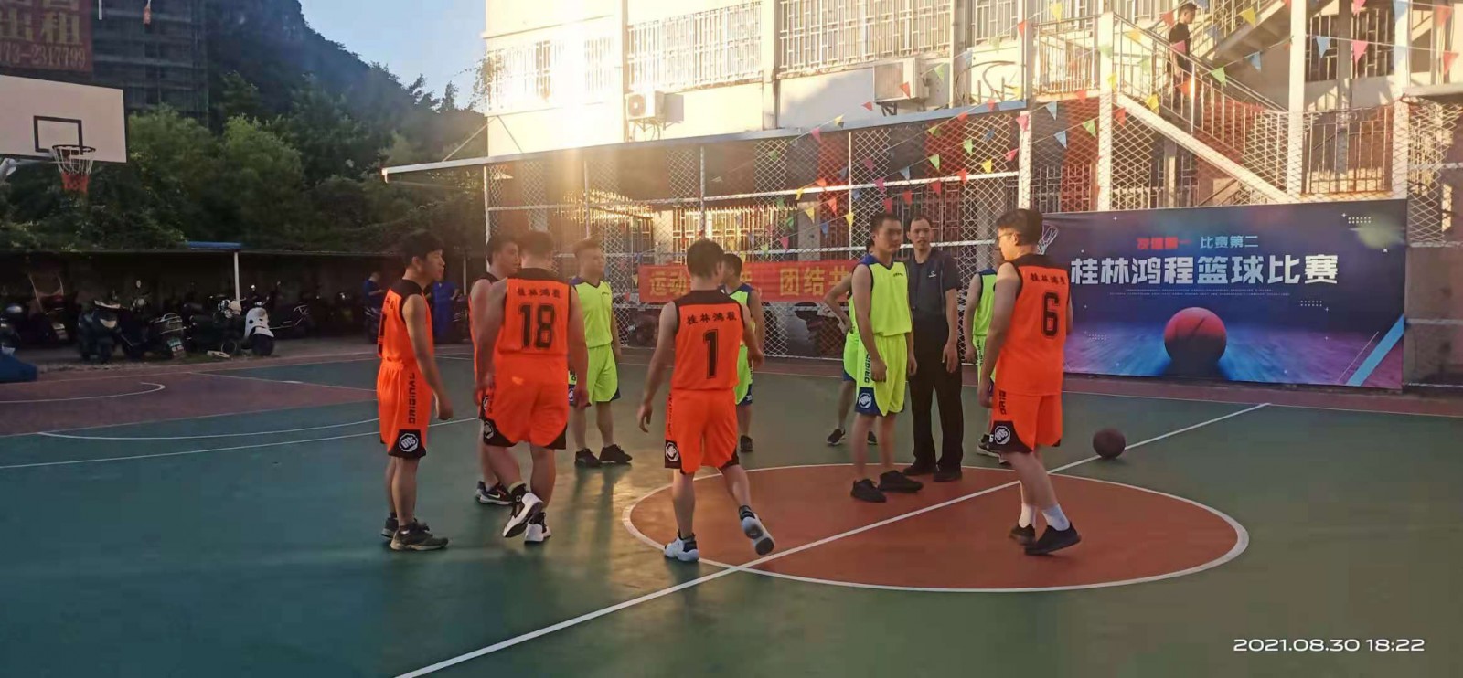 桂林鸿程秋季篮球赛半决赛火热来袭！